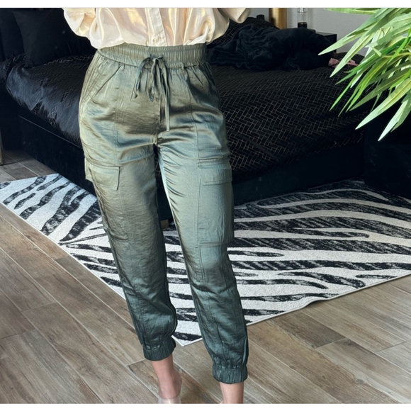 Rayon Green Cargo Pants Size M - Picture 1 of 3